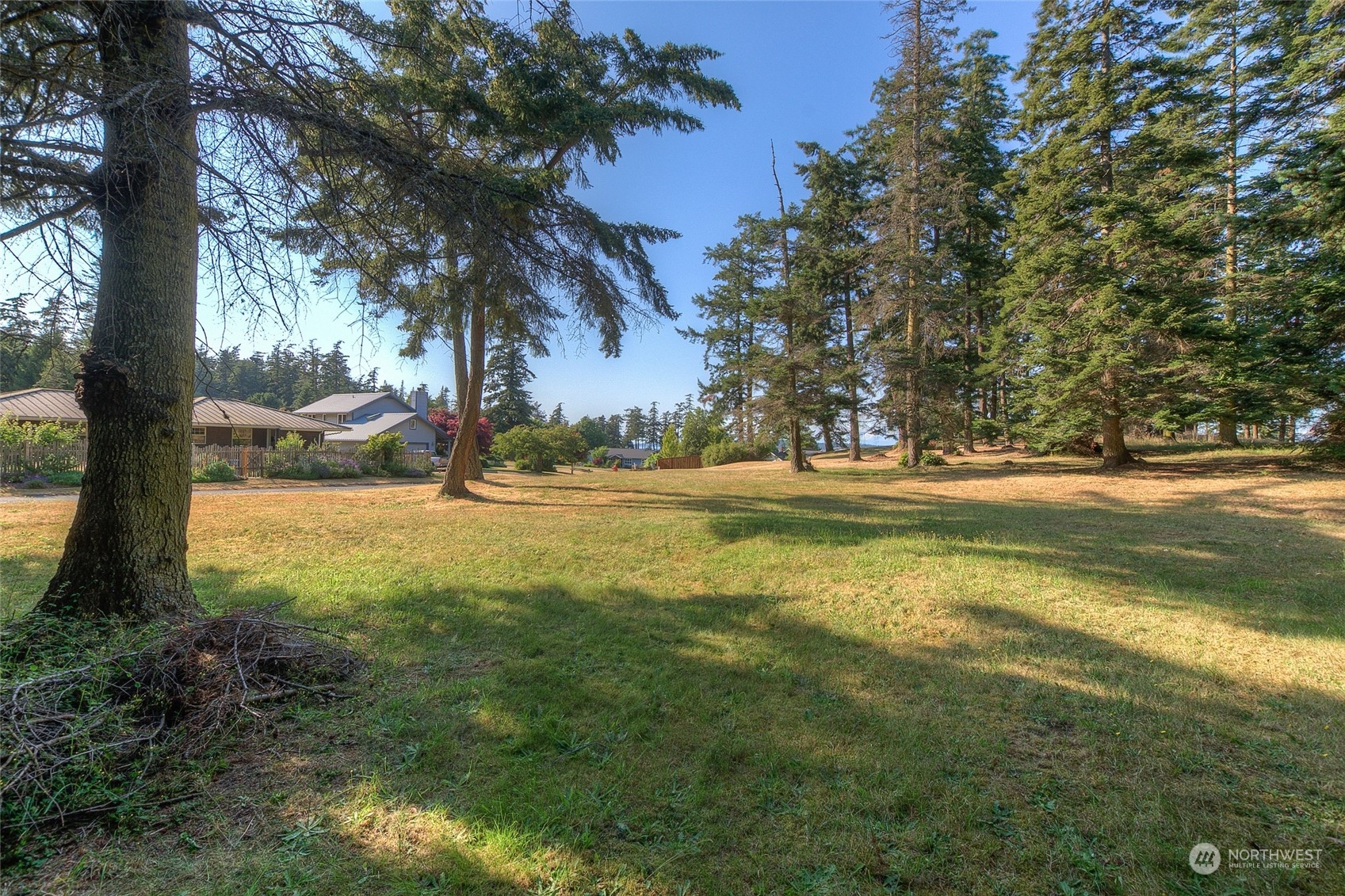9 Fossil Bay Drive Property Photo 1