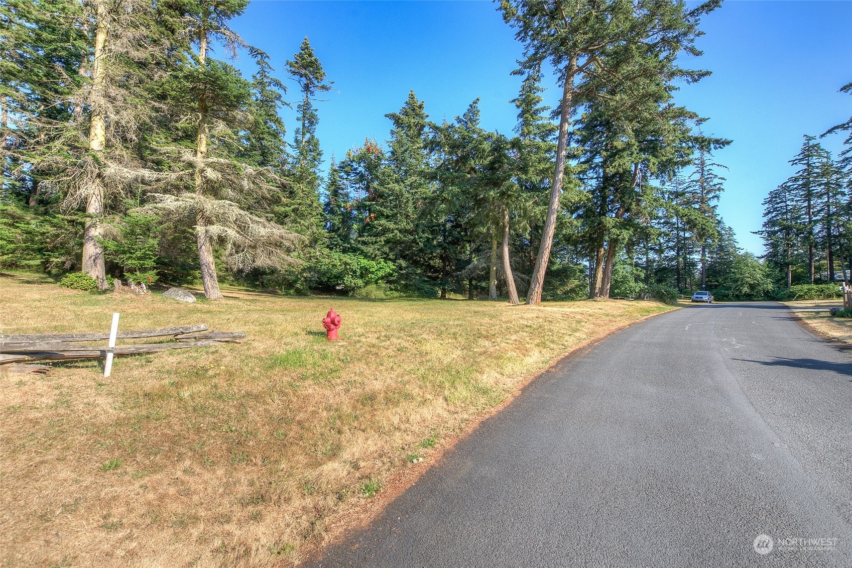 9 Fossil Bay Drive Property Photo 11