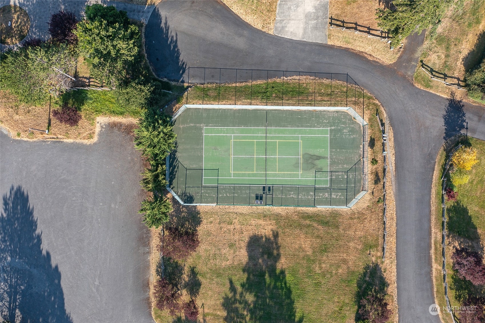 9 Fossil Bay Drive Property Photo 23