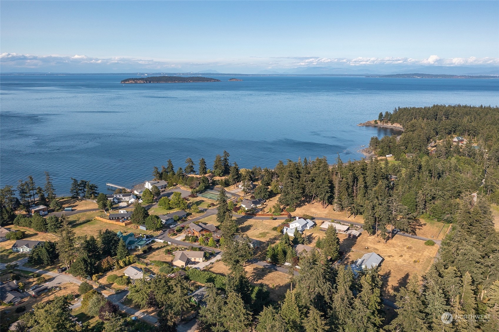 9 Fossil Bay Drive Property Photo 28