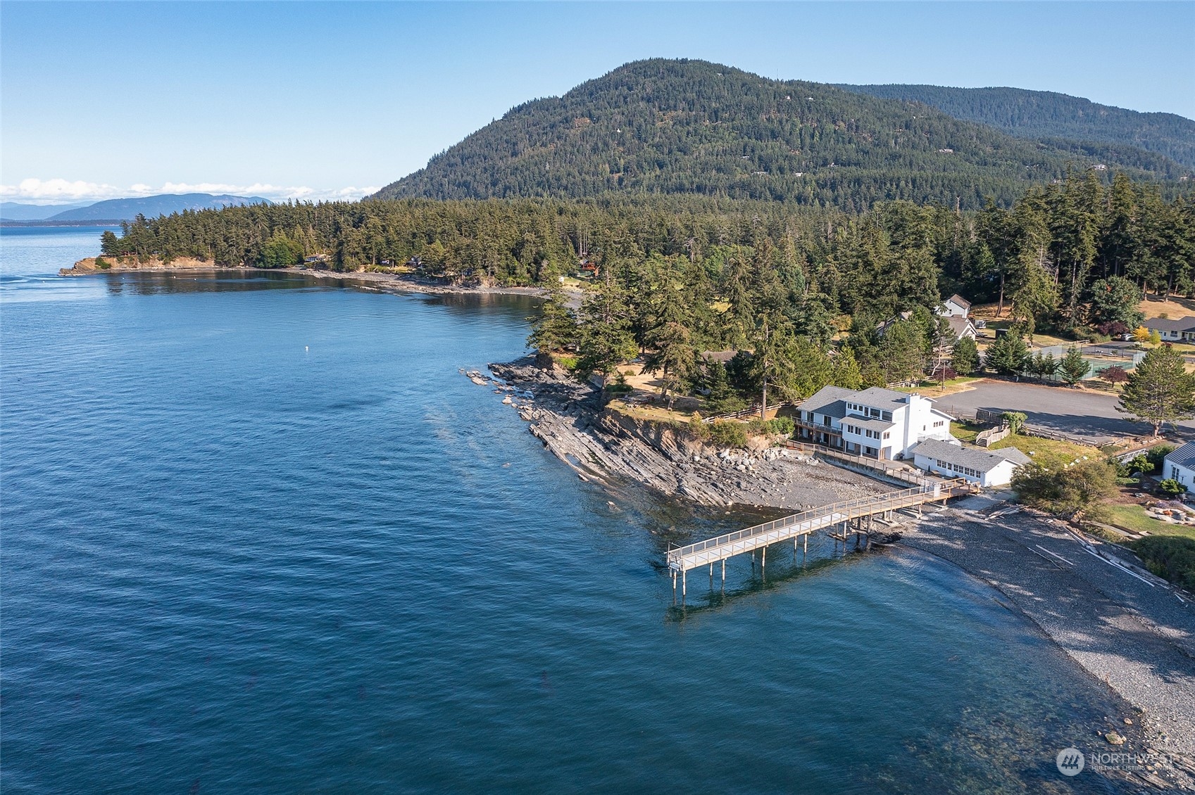 9 Fossil Bay Drive Property Photo 34