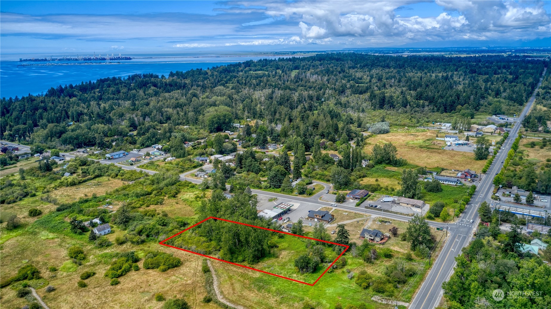 10 Tyee Drive Property Photo 11