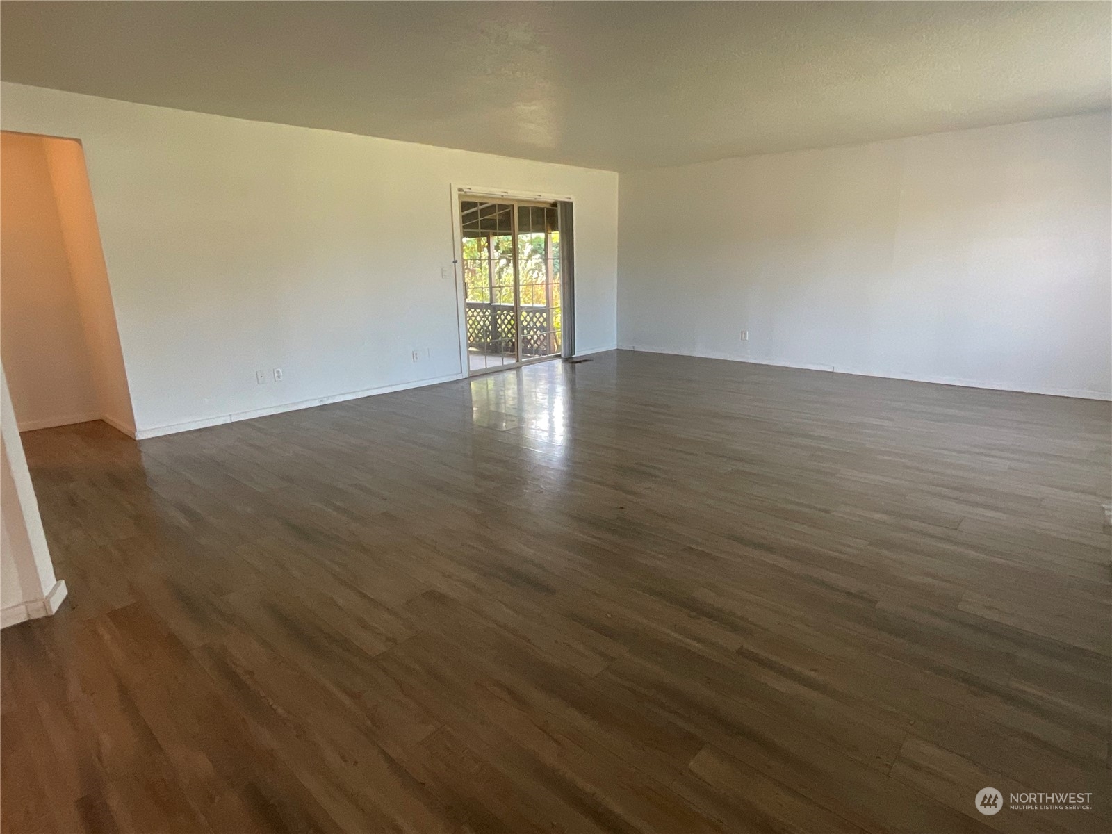 2246 34th Avenue Property Photo 5