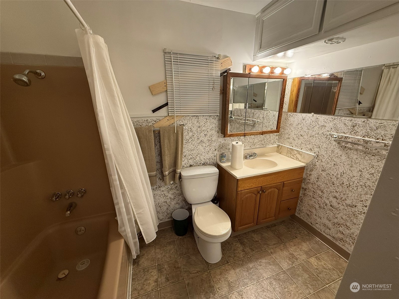 57255 State Route 20 Property Photo 20