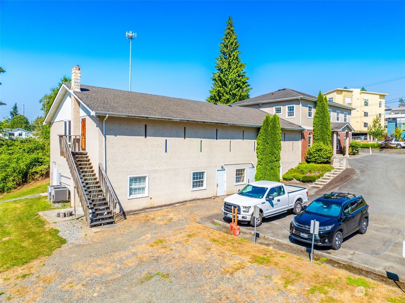 16620 Ash Way Property Photo 11