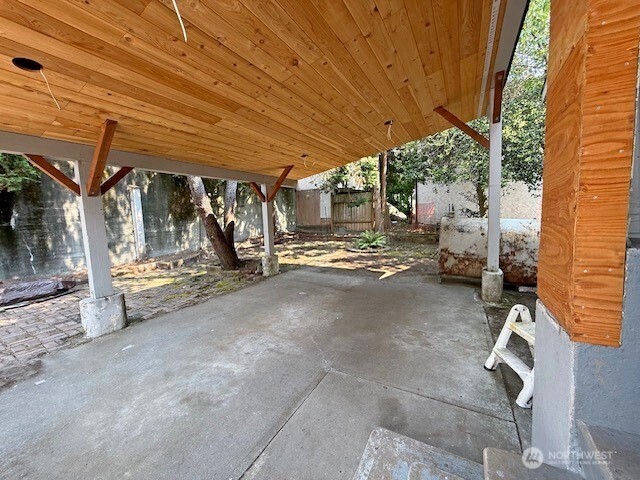 2325 Wheaton Way Property Photo 5