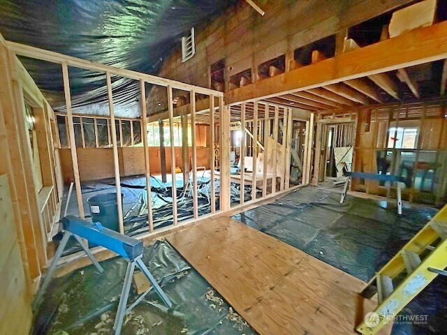 2325 Wheaton Way Property Photo 17