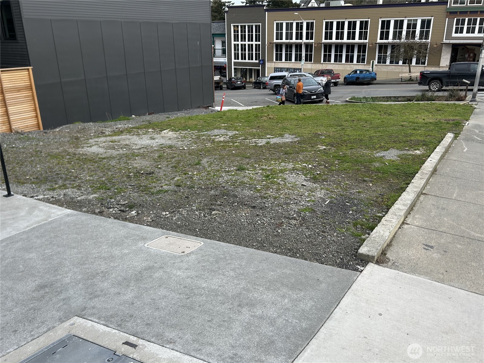 80 First Street Property Photo 5