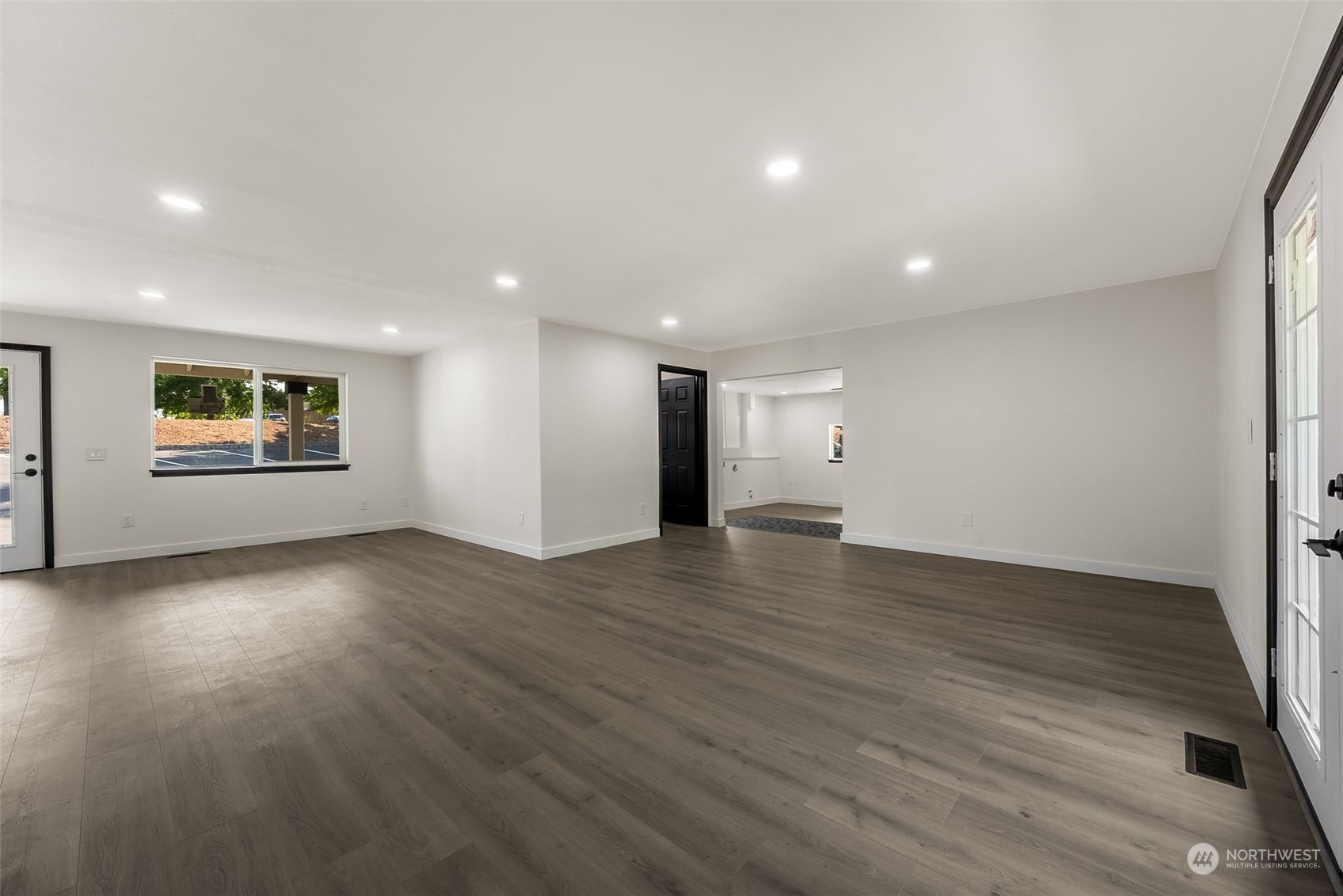 3704 9th Street Property Photo 13