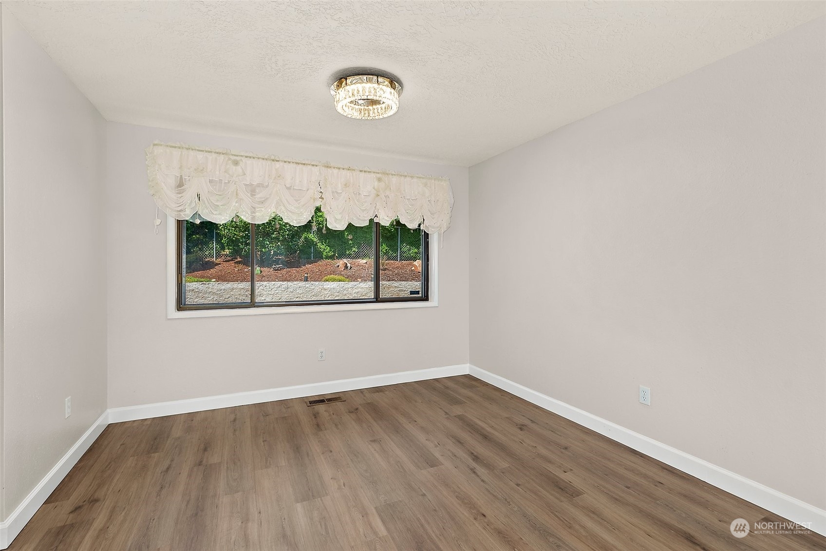 152 Brian Drive Property Photo 5