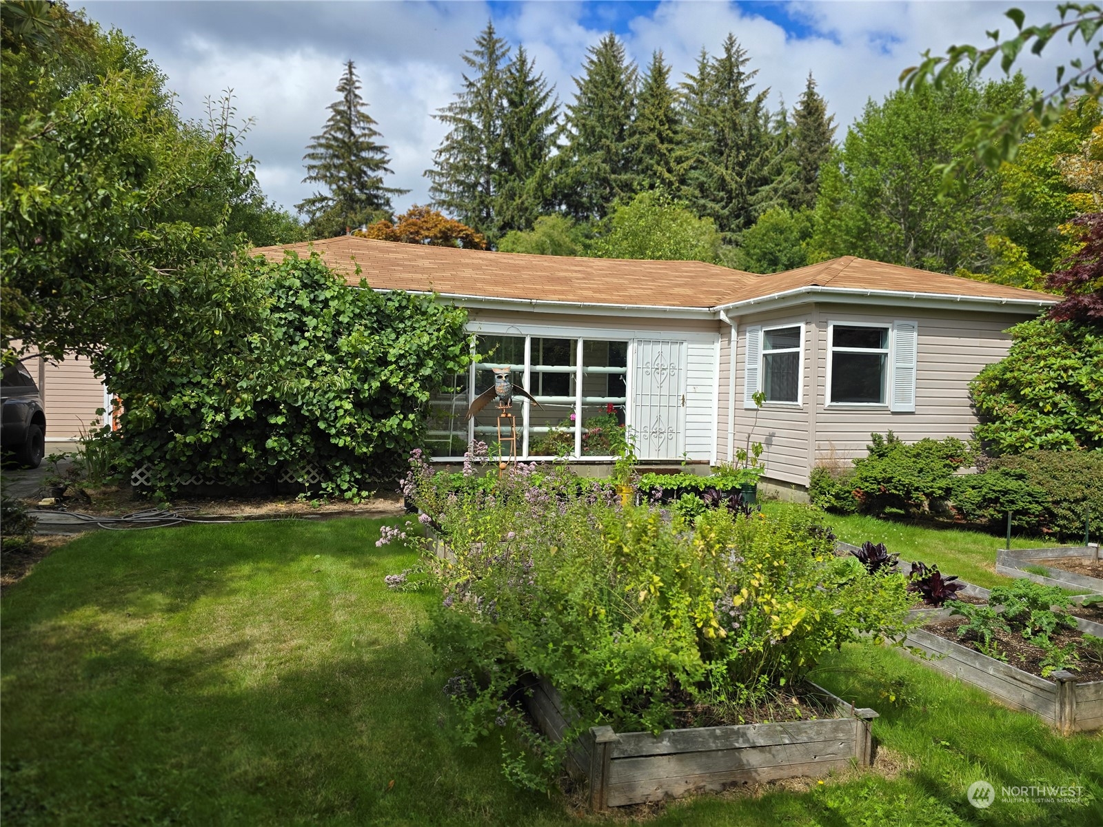 381 Weel Road Property Photo