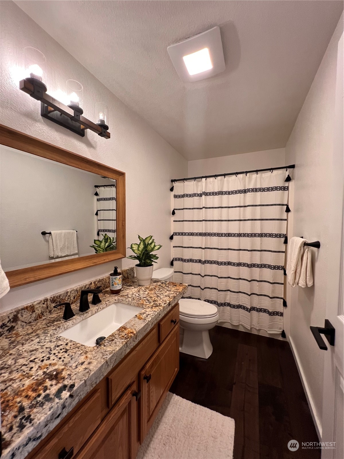 5268 Aaron Place Property Photo 12
