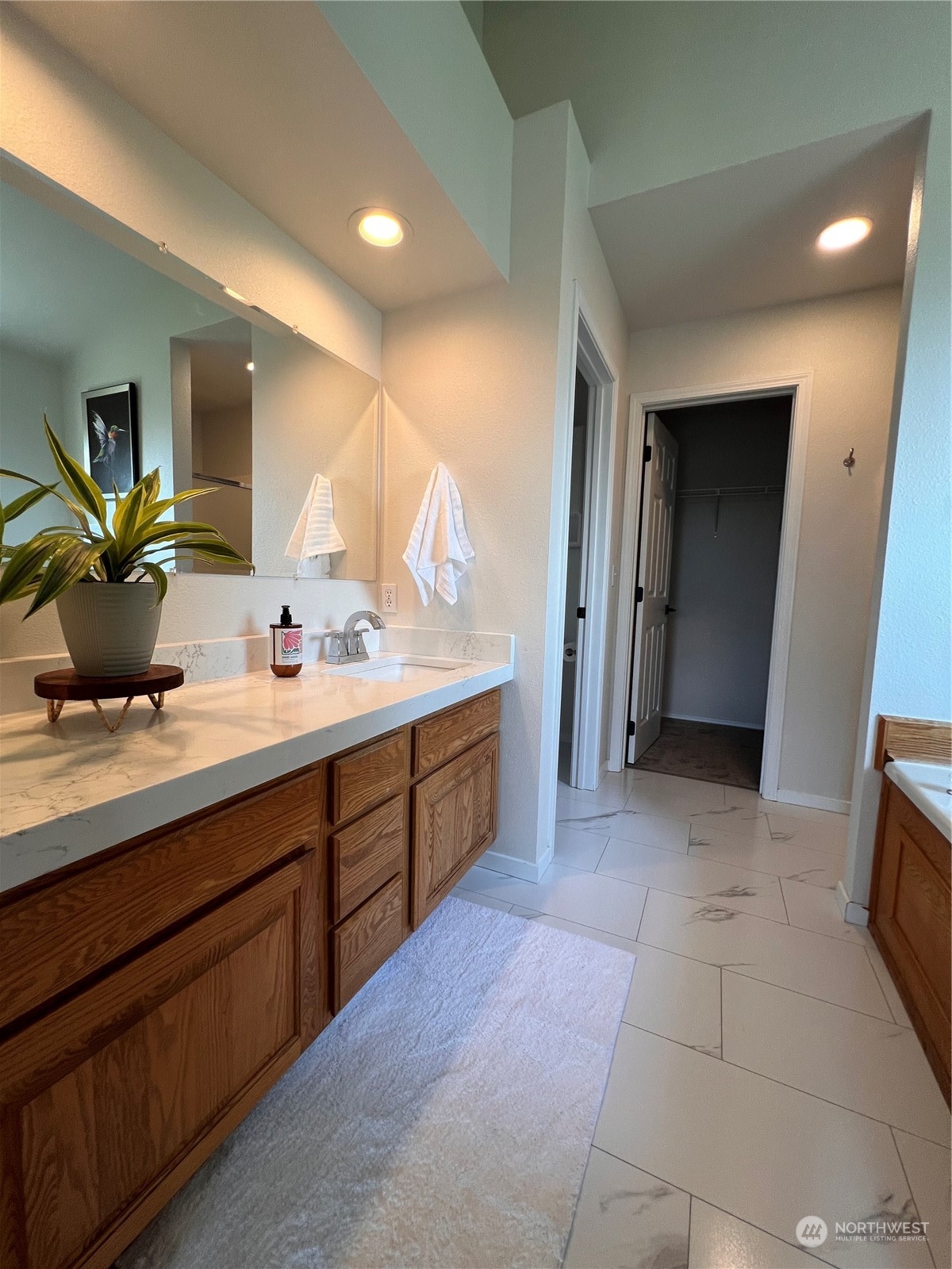 5268 Aaron Place Property Photo 16