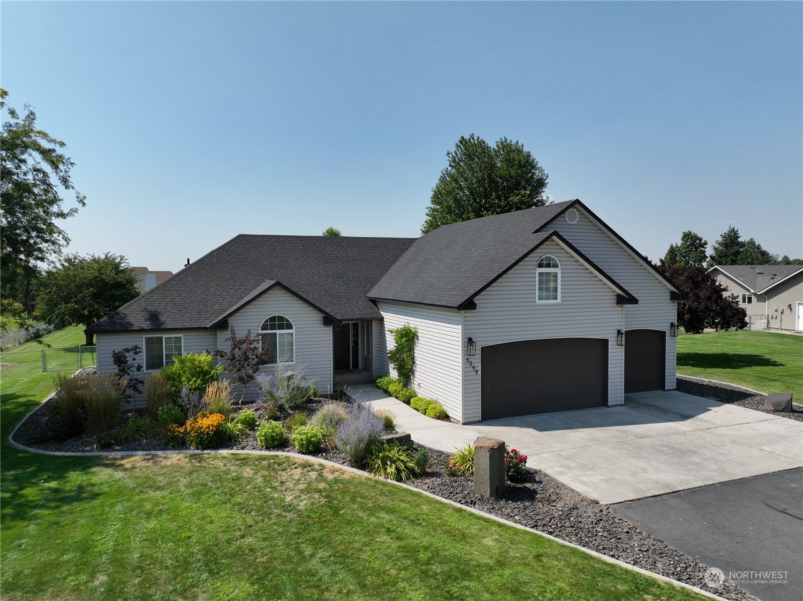 5268 Aaron Place Property Photo 21