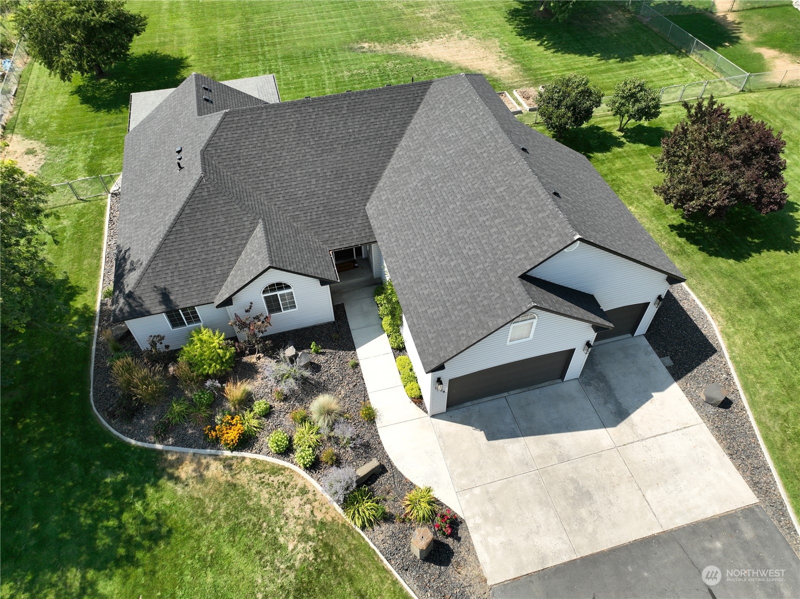 5268 Aaron Place Property Photo 23
