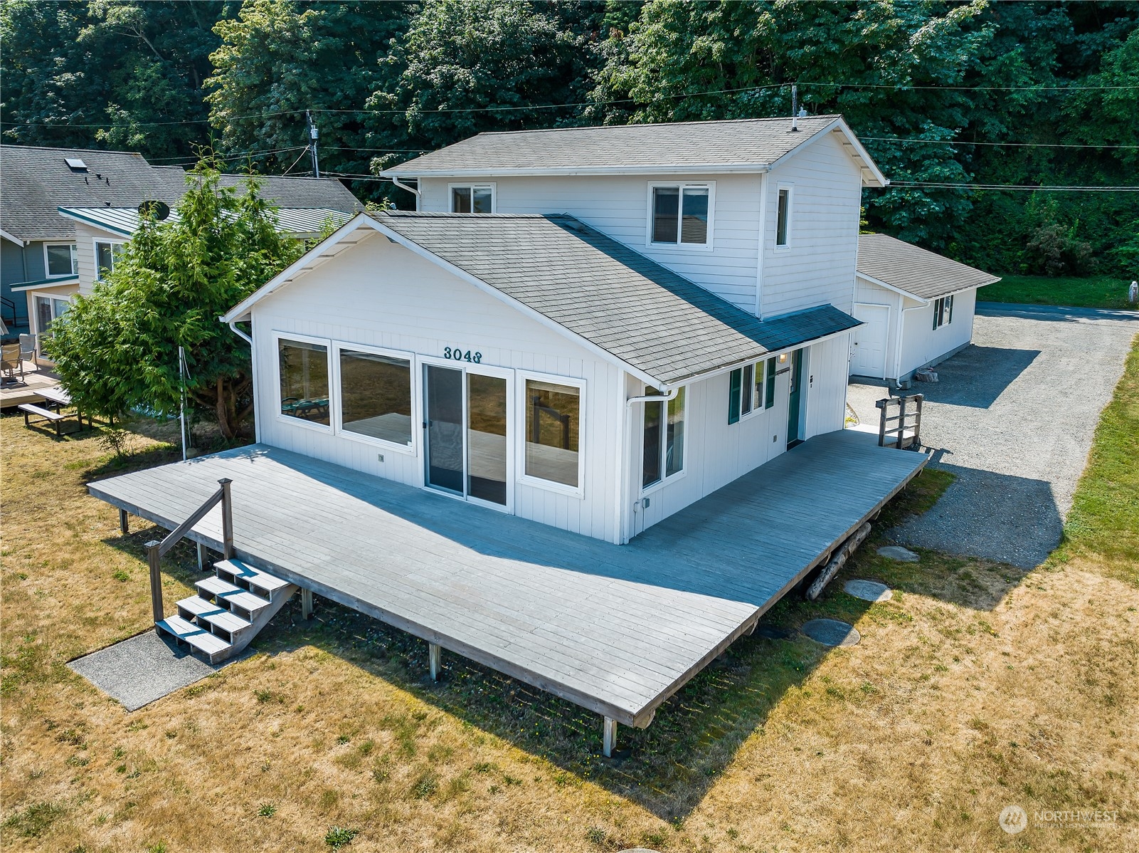 3043 Shoreline Dr Property Photo 1