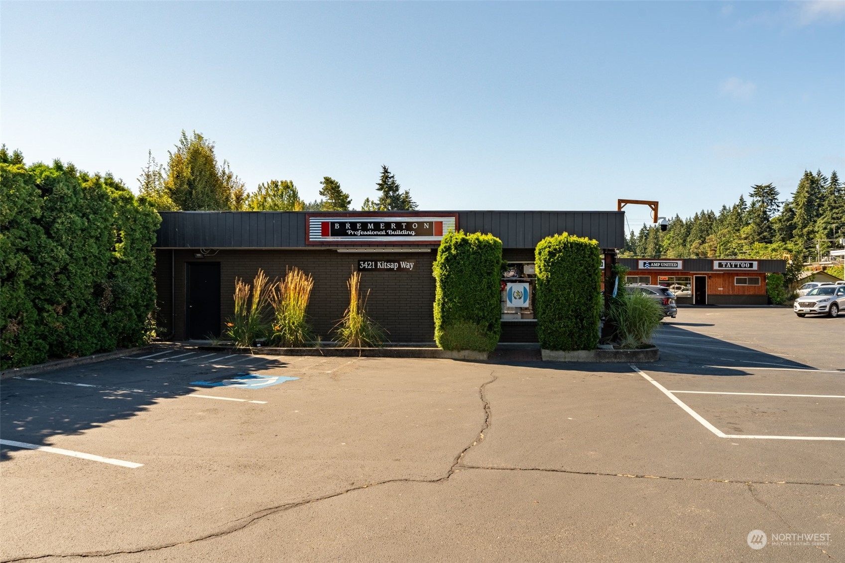 3421 Kitsap Way Property Photo 9