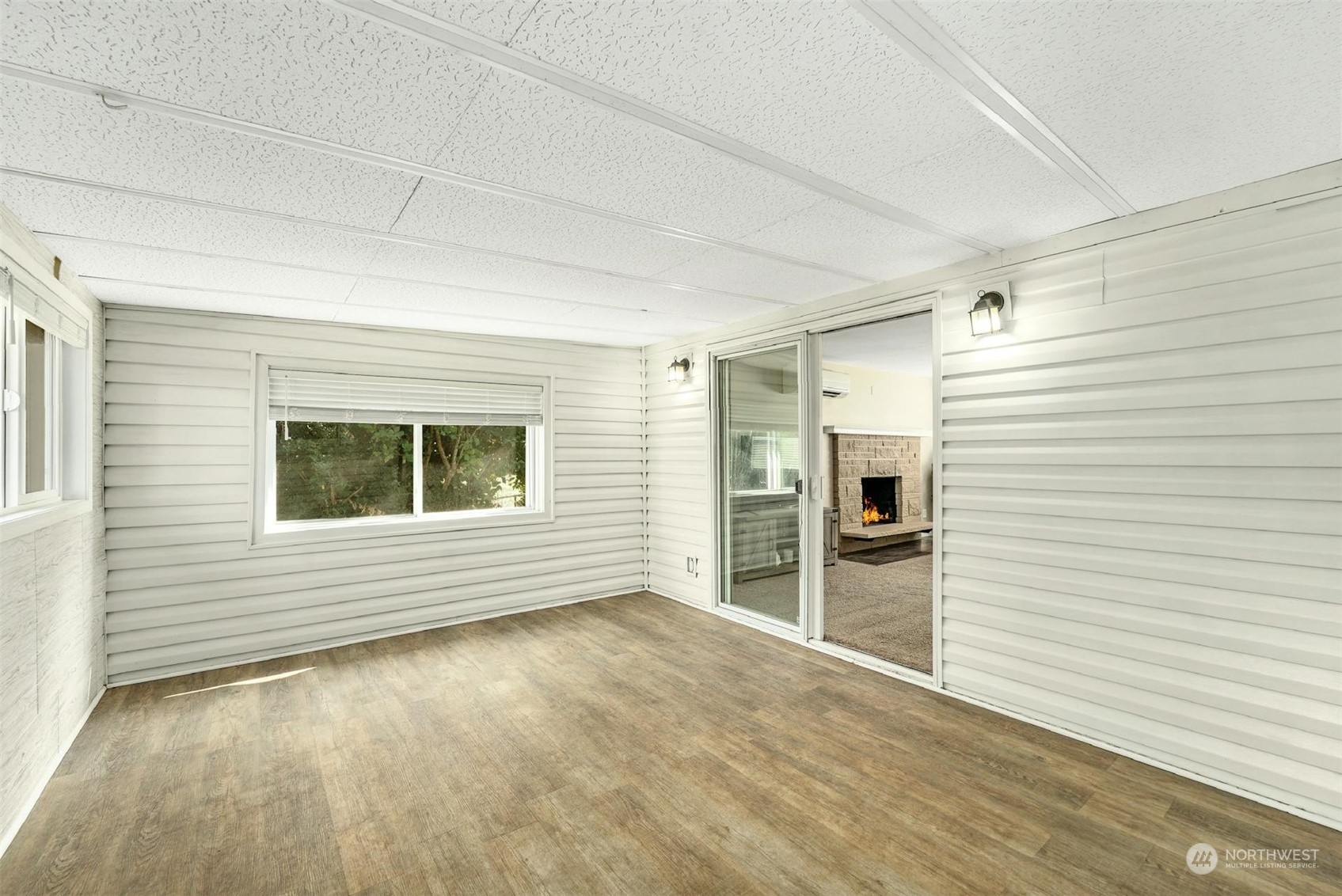 6905 Vickery Avenue Property Photo 13