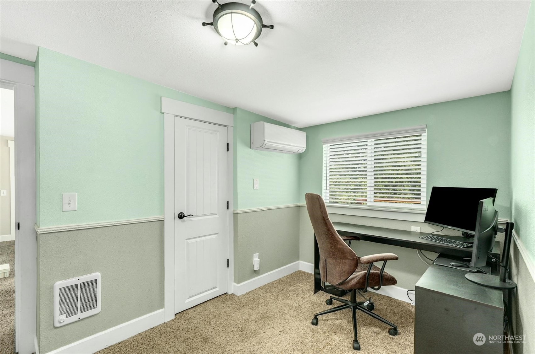 6905 Vickery Avenue Property Photo 14