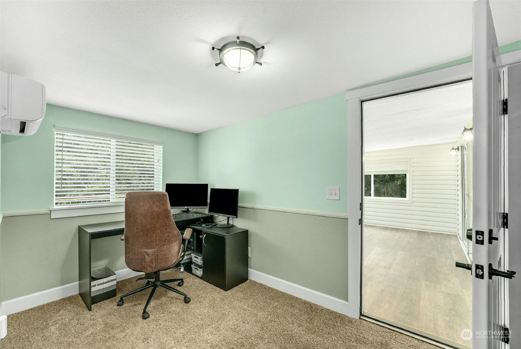 6905 Vickery Avenue Property Photo 15