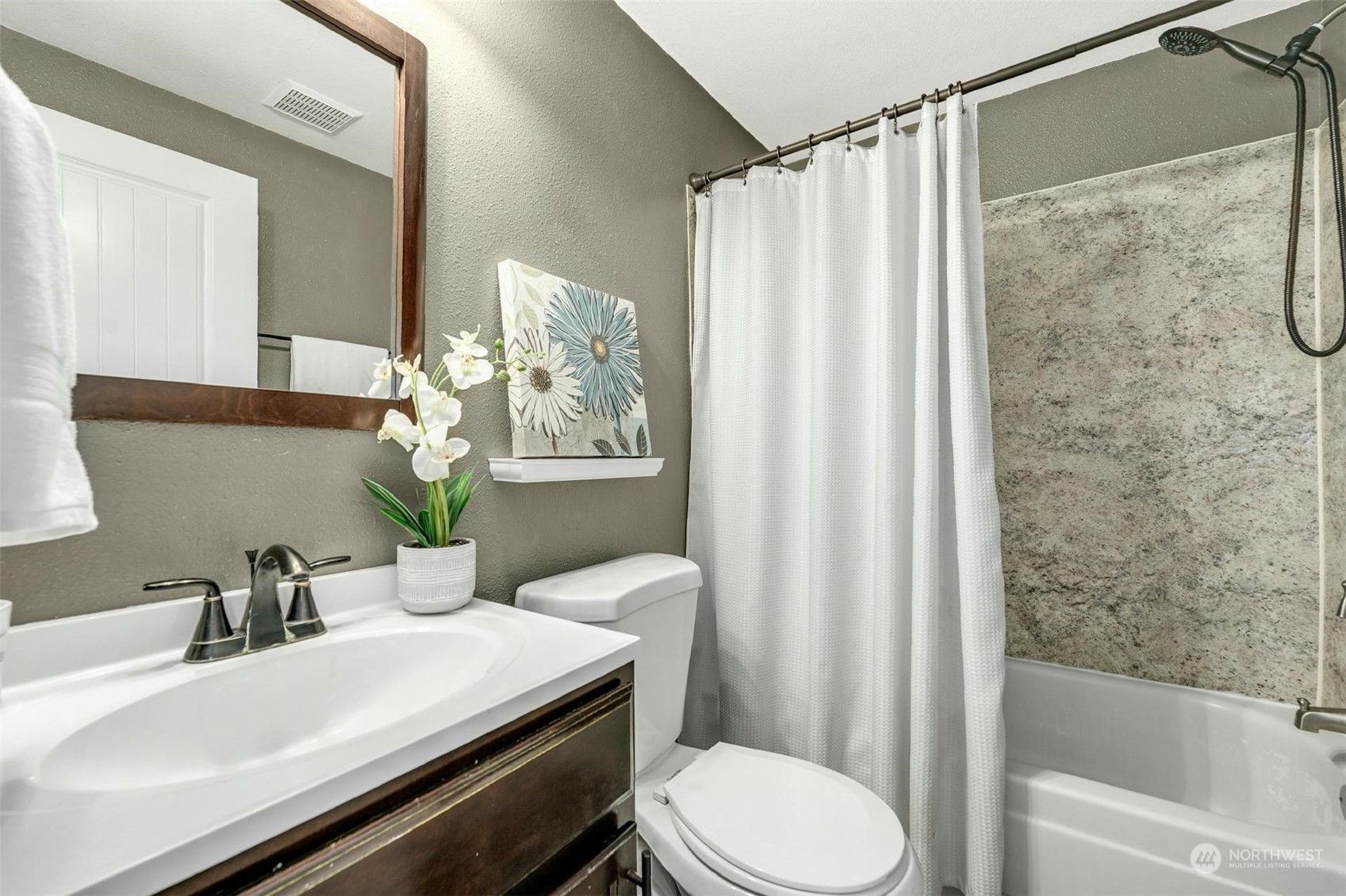 6905 Vickery Avenue Property Photo 19