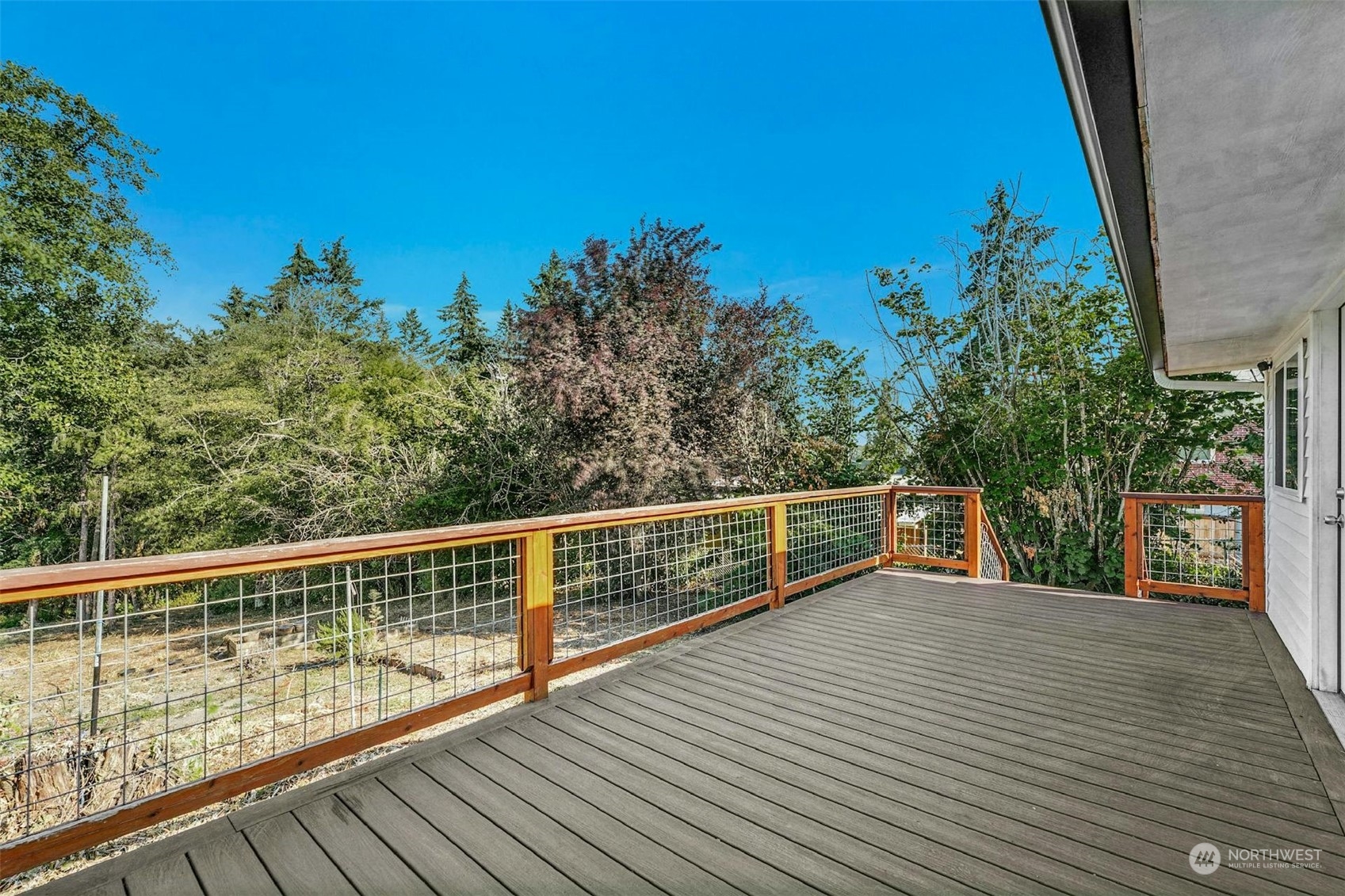 6905 Vickery Avenue Property Photo 25