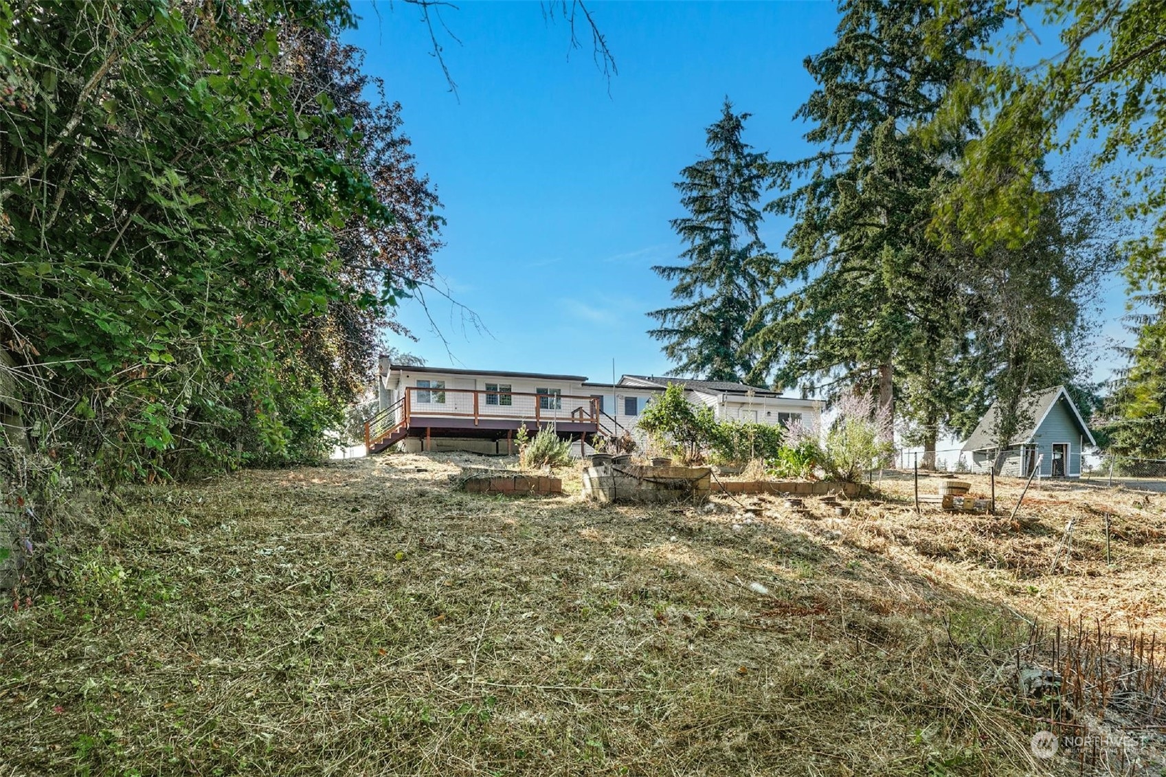 6905 Vickery Avenue Property Photo 29