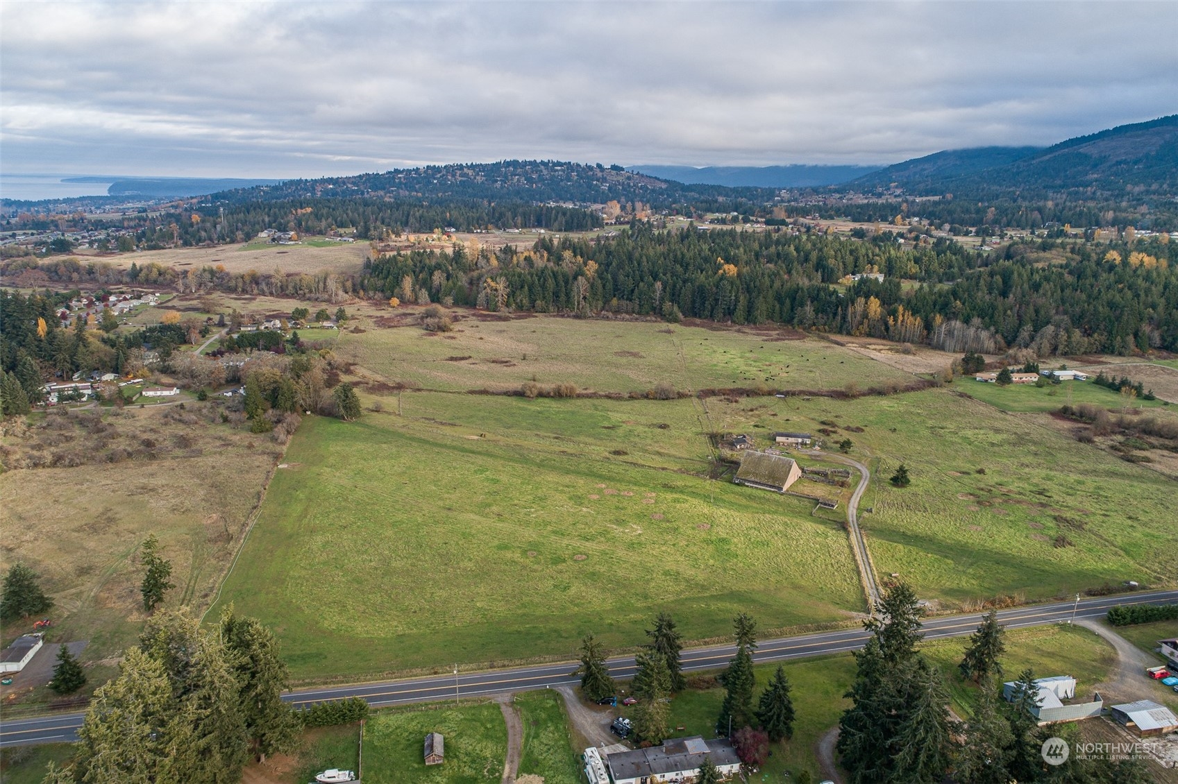 1239 River Road Property Photo 1