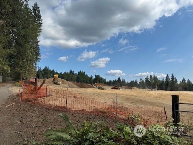 226 Ne Serena Road Property Photo 4