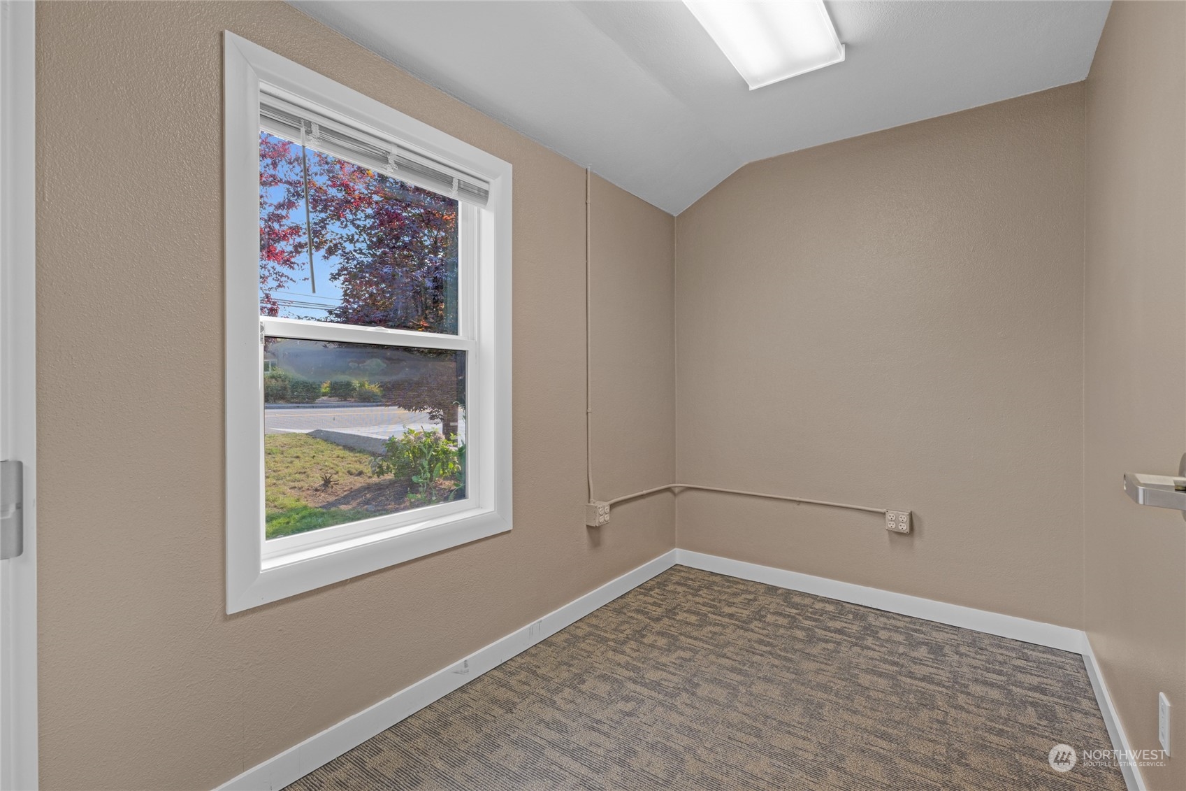 9527 271st Street Property Photo 17