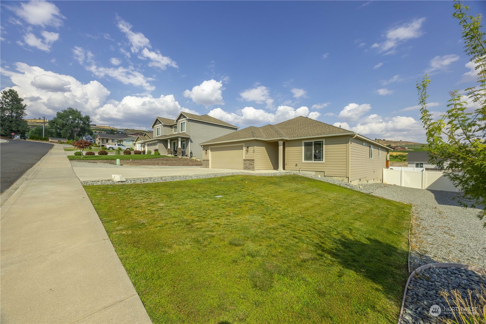 130 Summer Breeze Road Property Photo 2