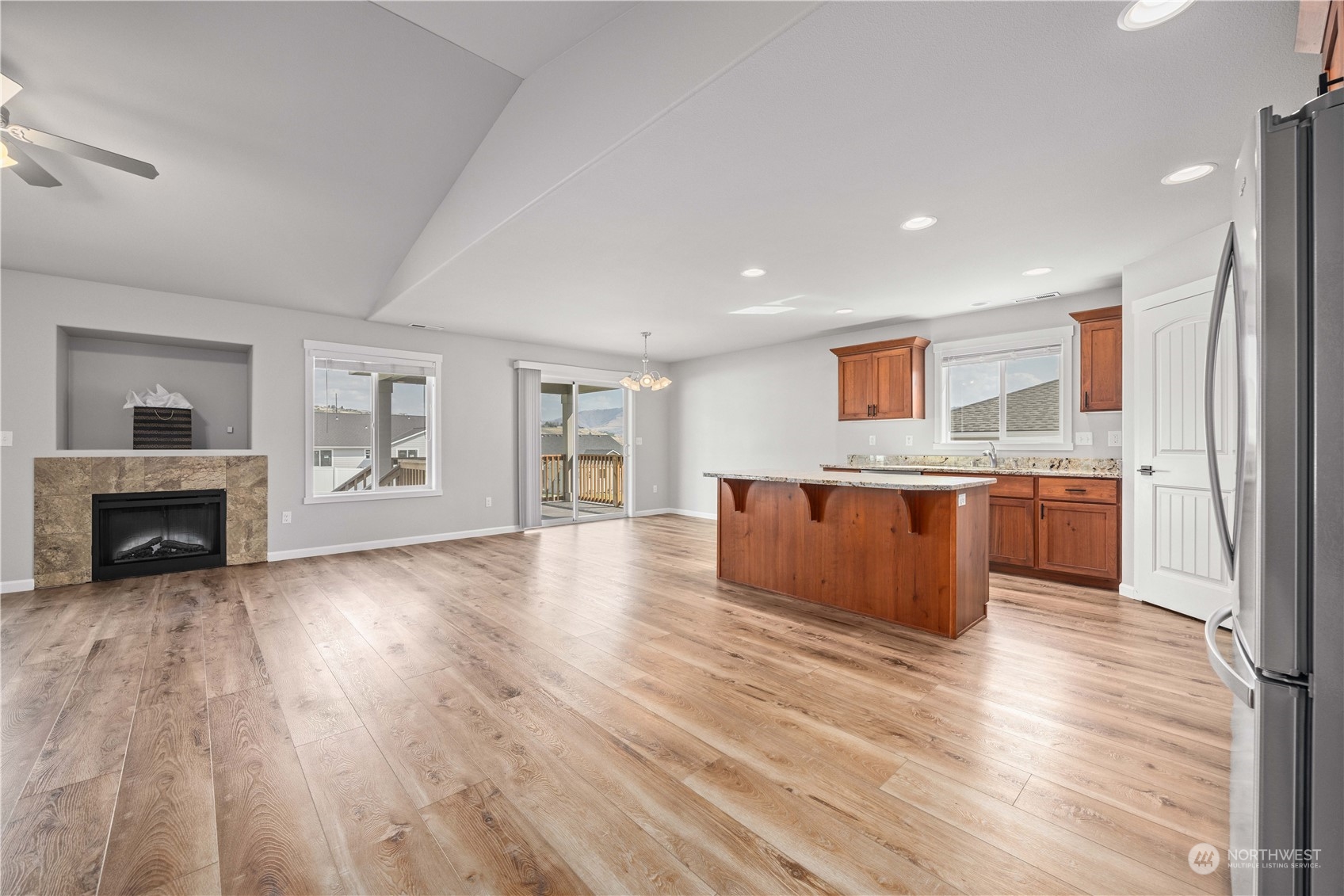 130 Summer Breeze Road Property Photo 4