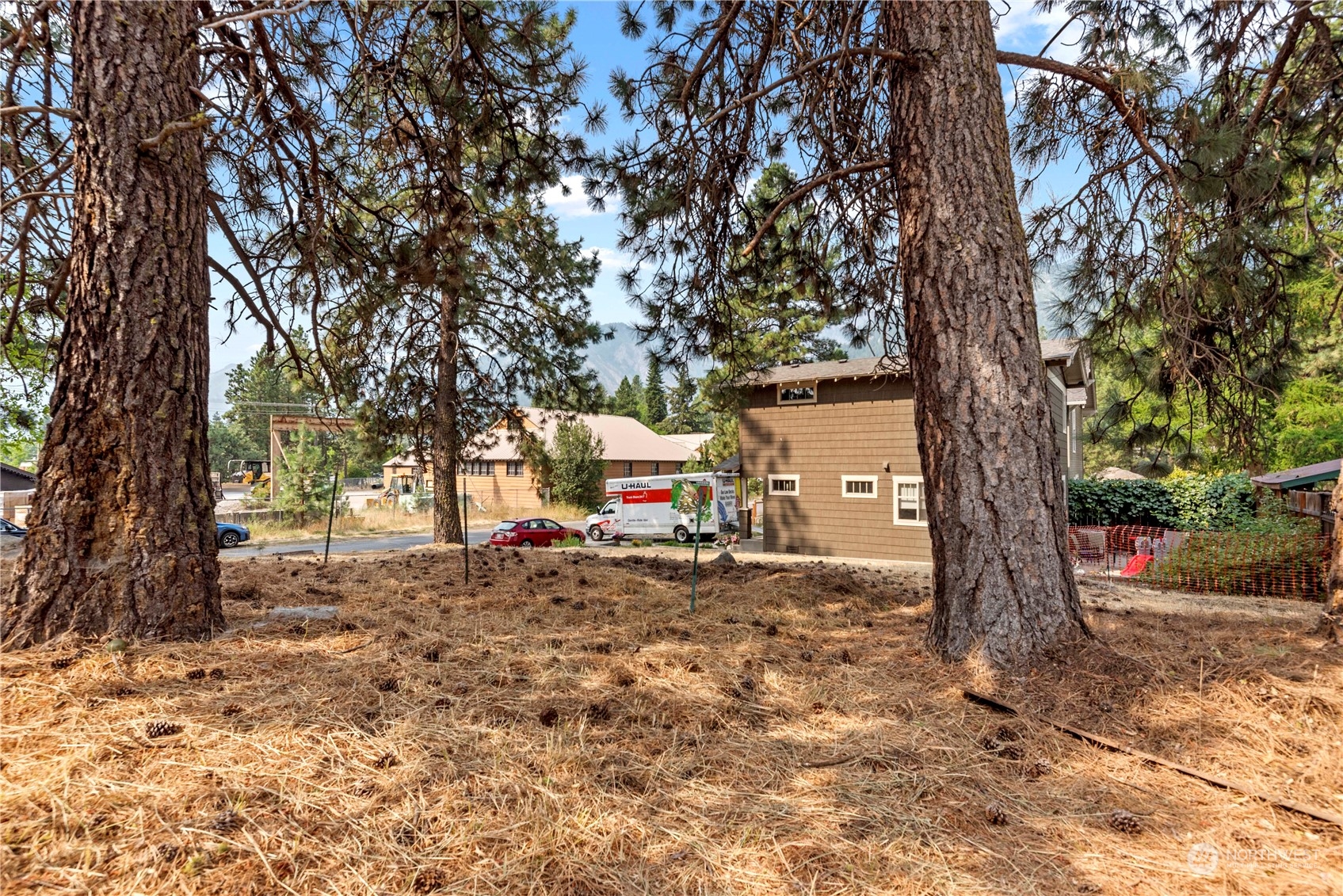 2 Cedar Street Property Photo 4