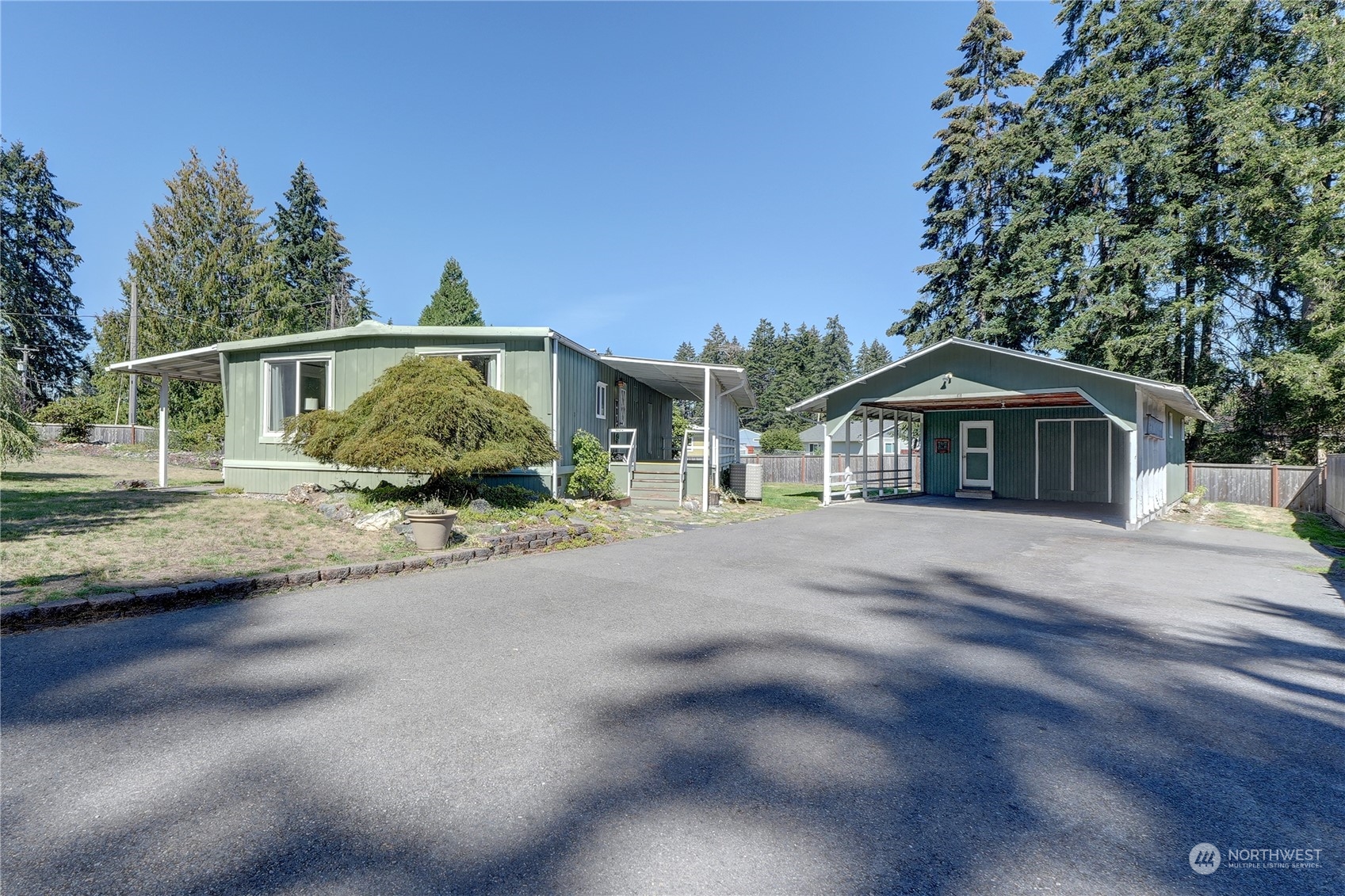 5325 254th Street Property Photo 1