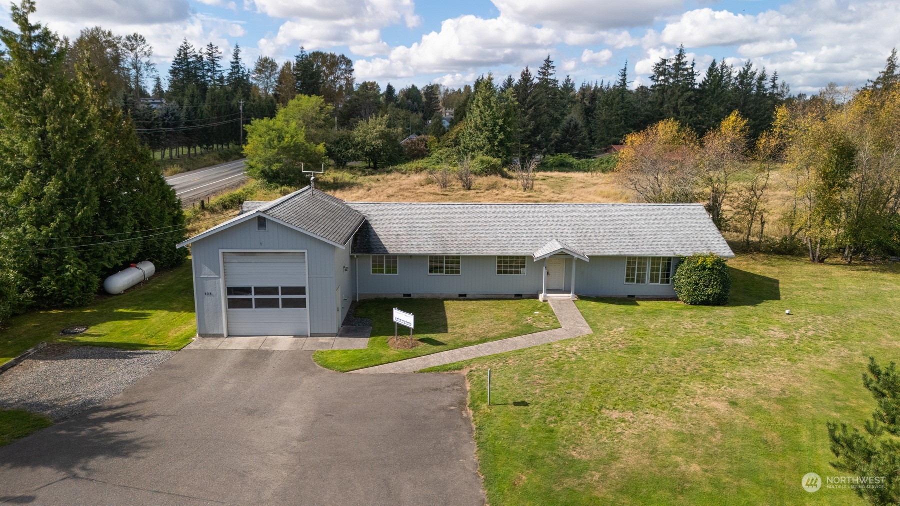858 E Smith Road Property Photo