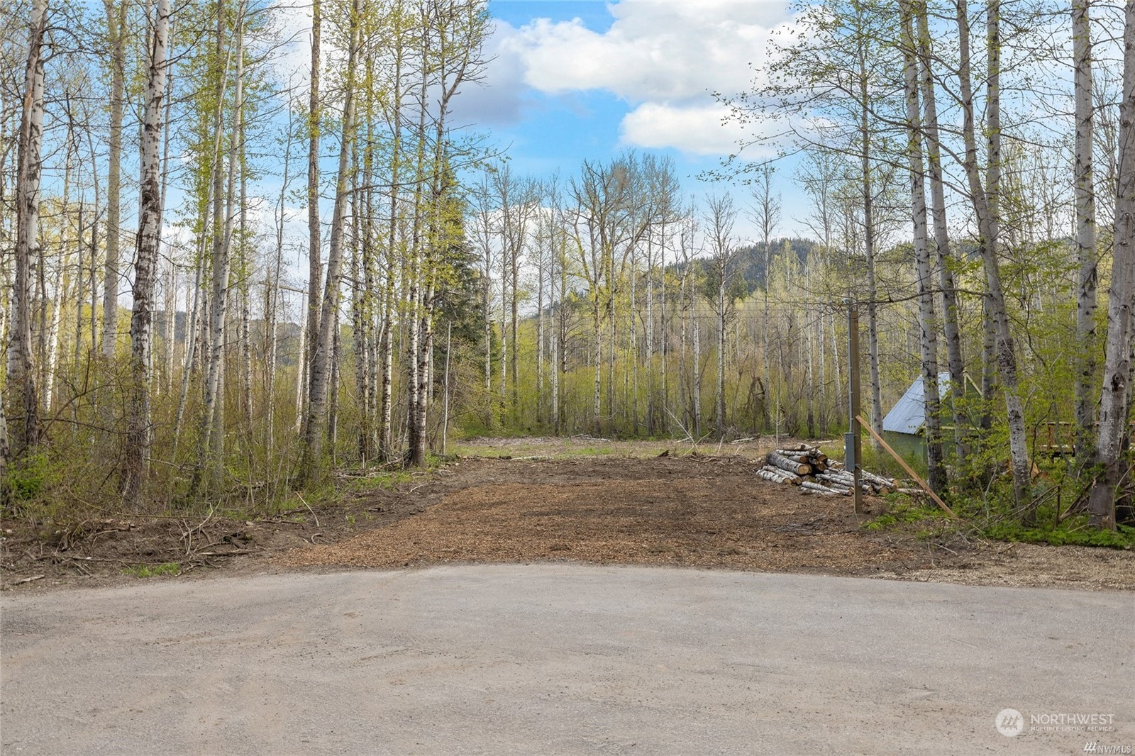 18203 Sunland Property Photo 5