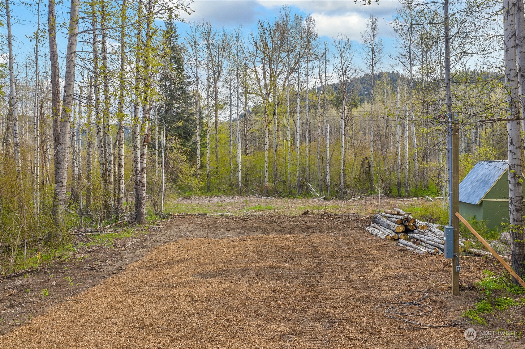 18203 Sunland Property Photo 6
