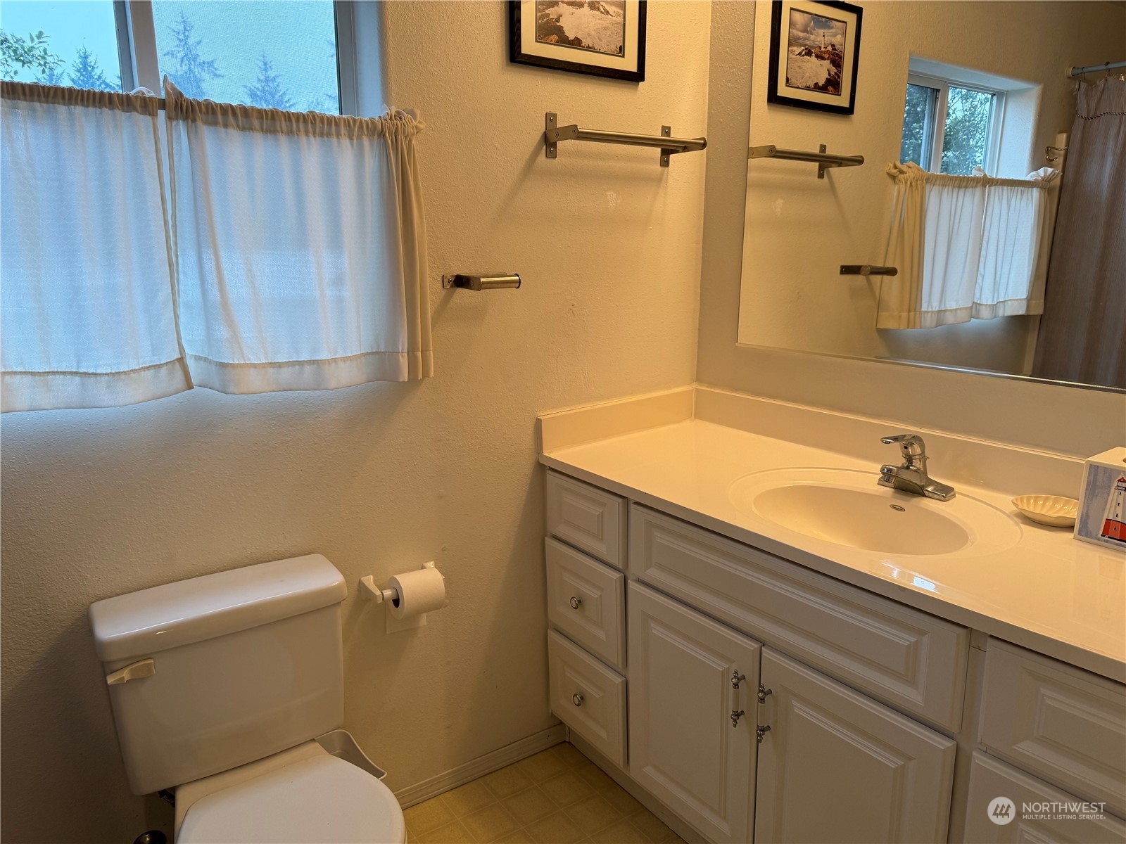 1703 147th Place Property Photo 9