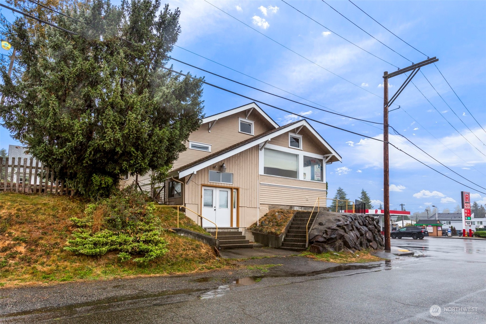 4232 Rucker Avenue Property Photo 7