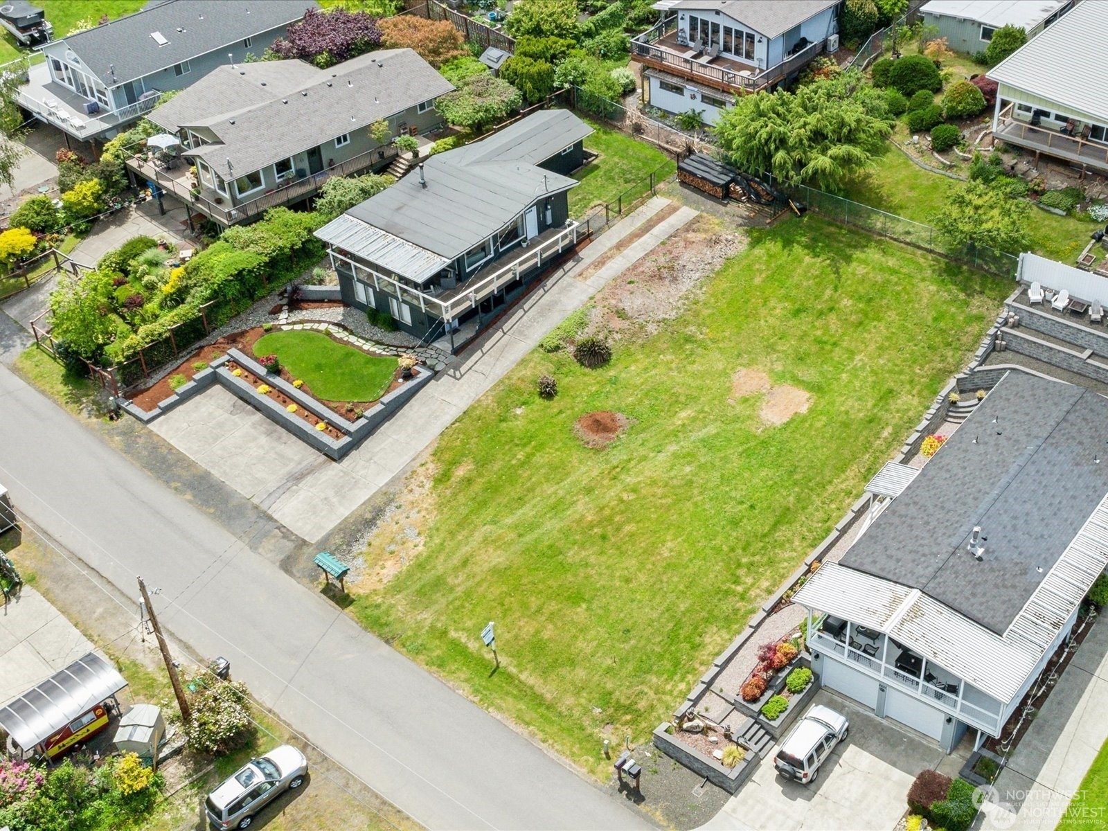 2525 Island Drive Property Photo