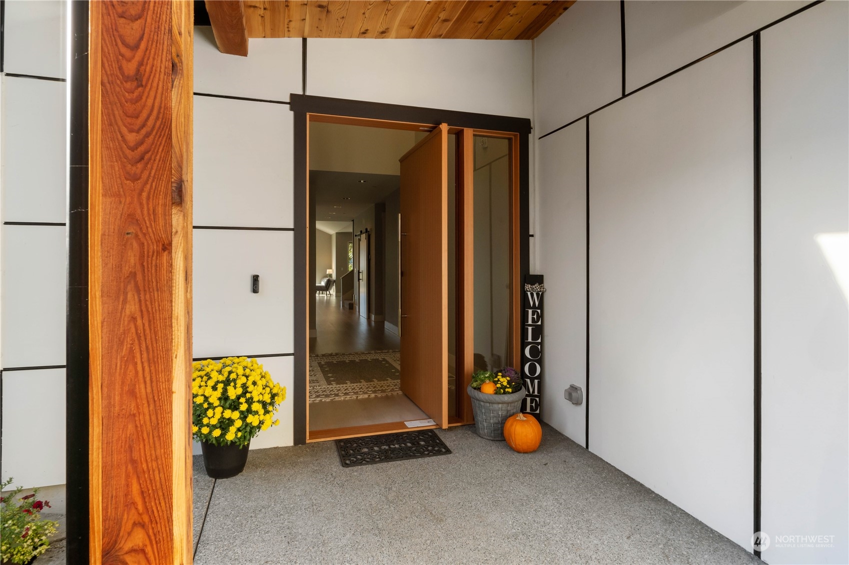 6598 Vandermark Road Property Photo 4