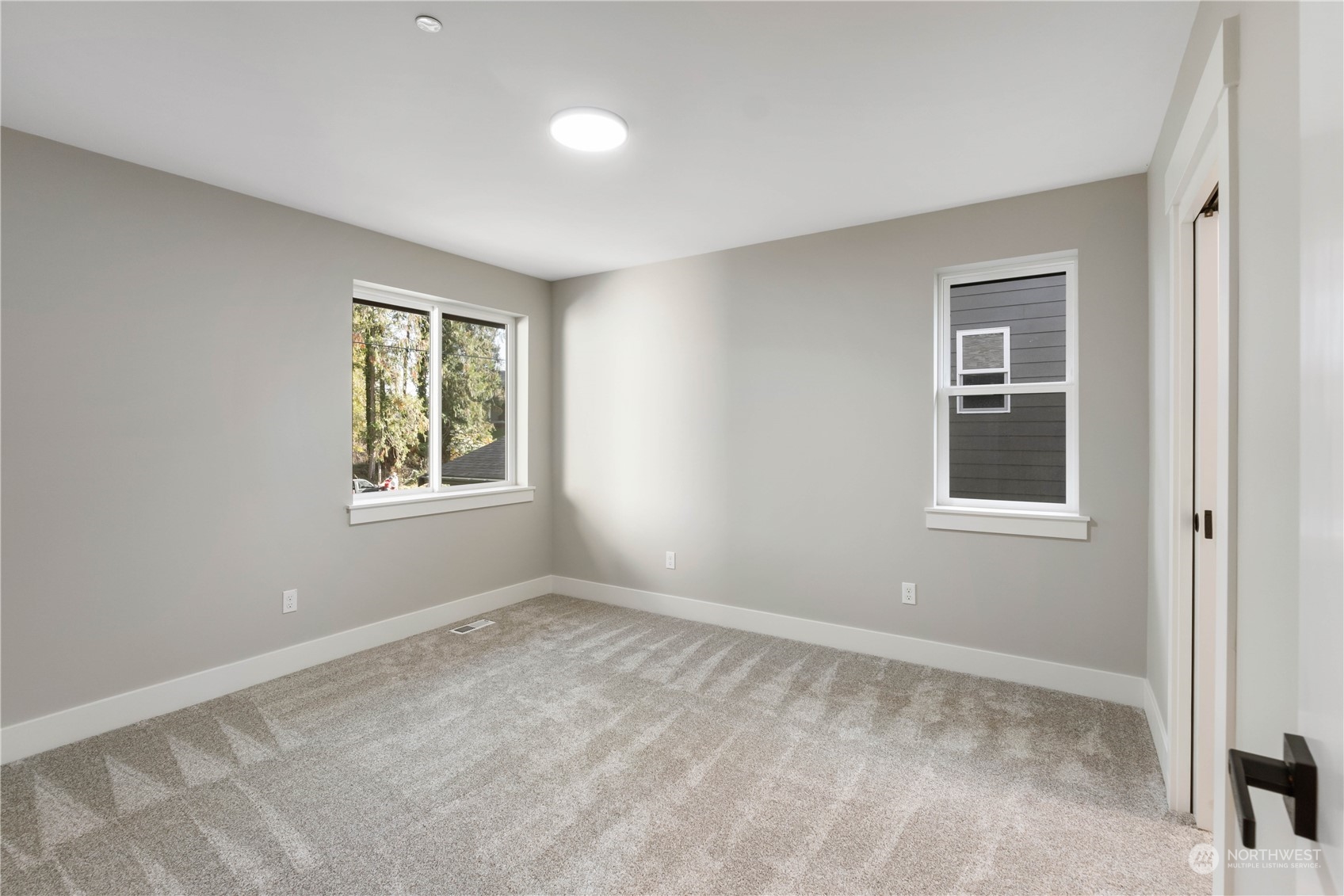 6598 Vandermark Road Property Photo 28