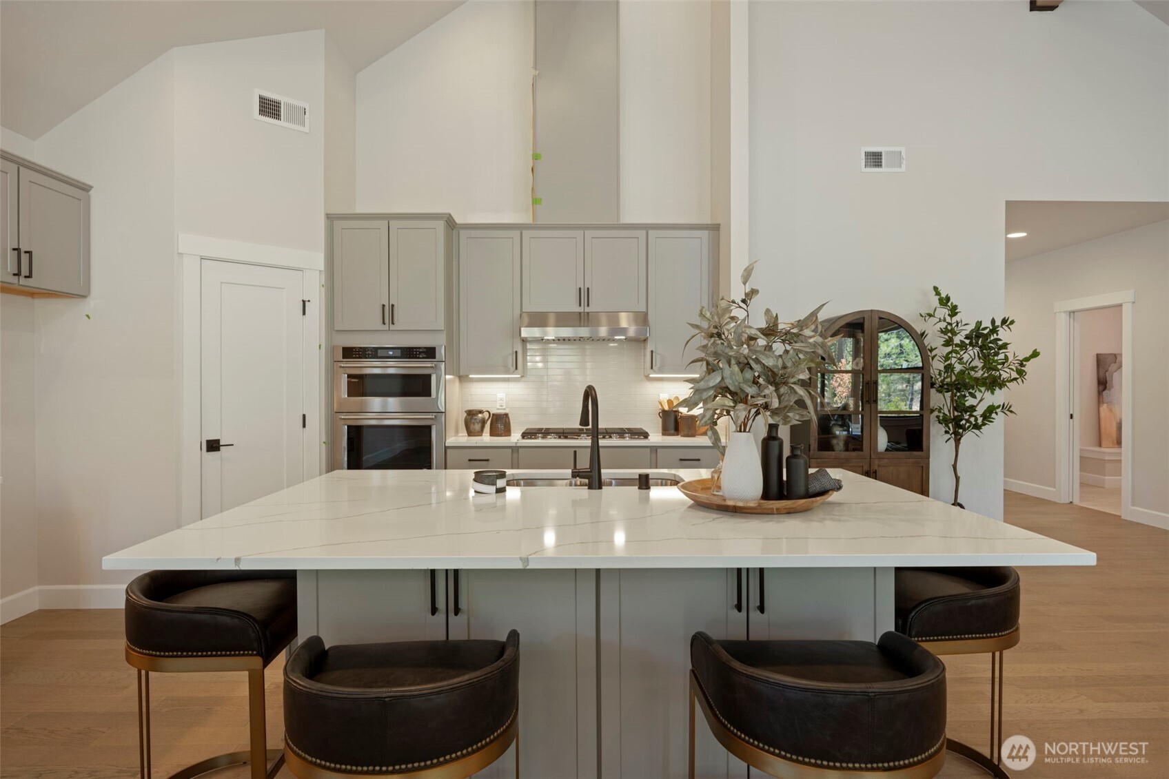 860 Domerie Park Loop Property Photo 7