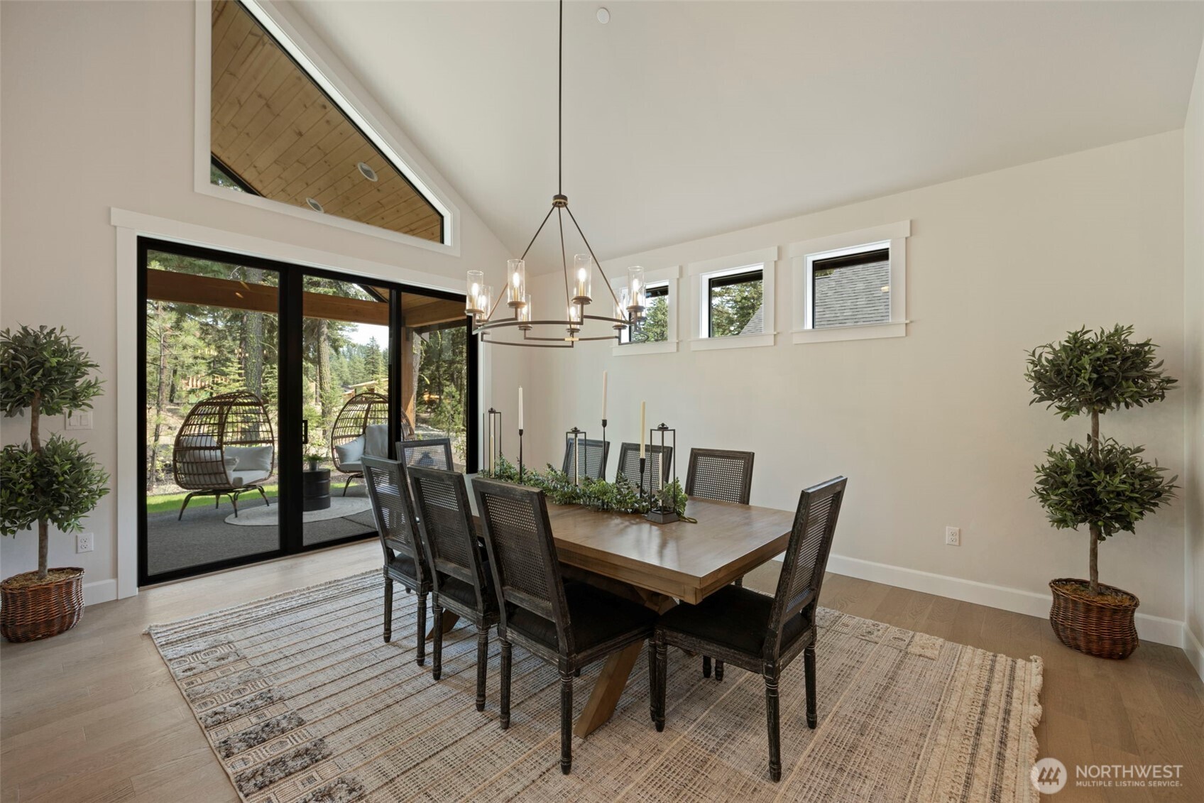 860 Domerie Park Loop Property Photo 9