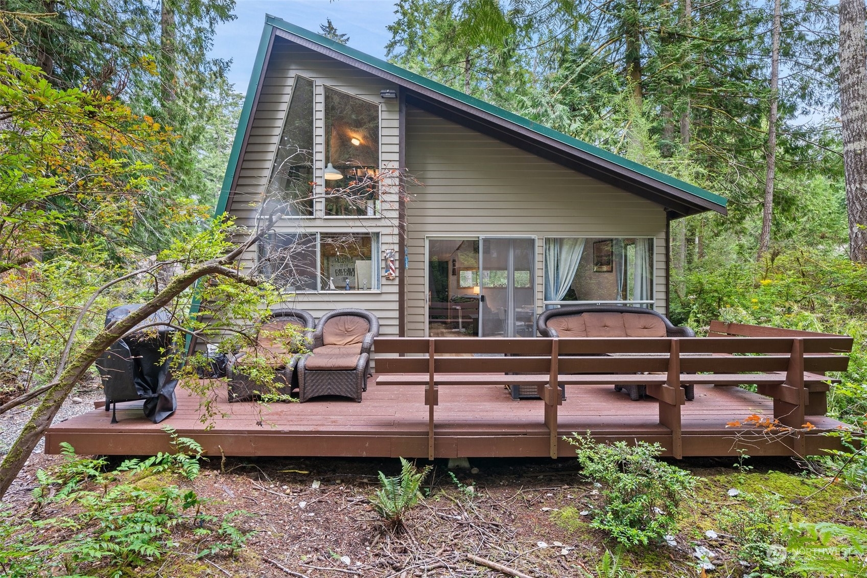608 E Barbary Road Property Photo