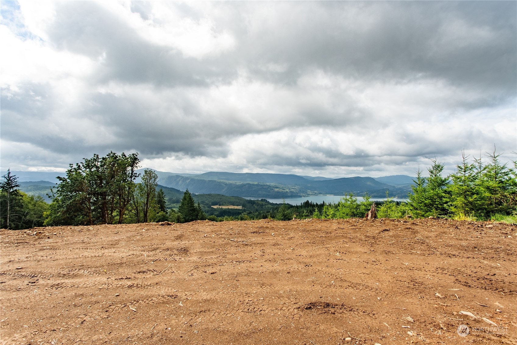 323 Short Road Property Photo
