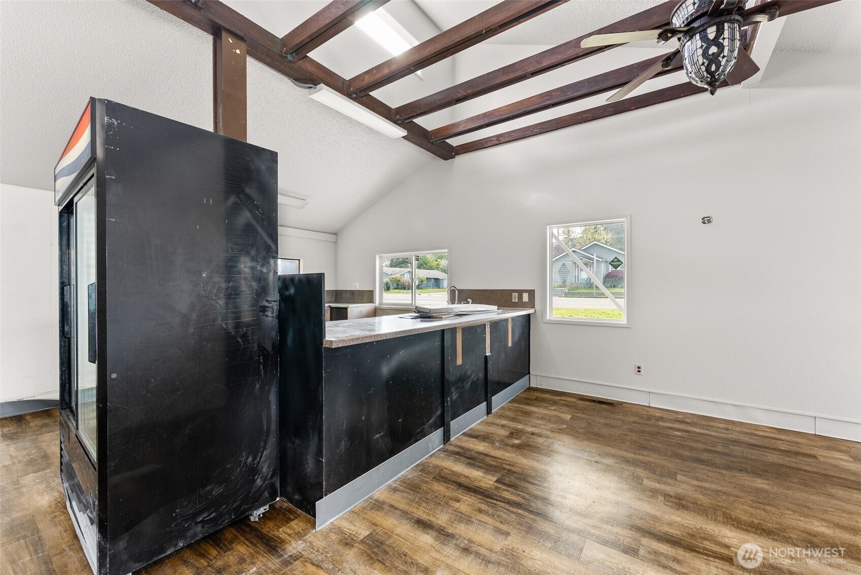 472 Sussex Avenue Property Photo 10