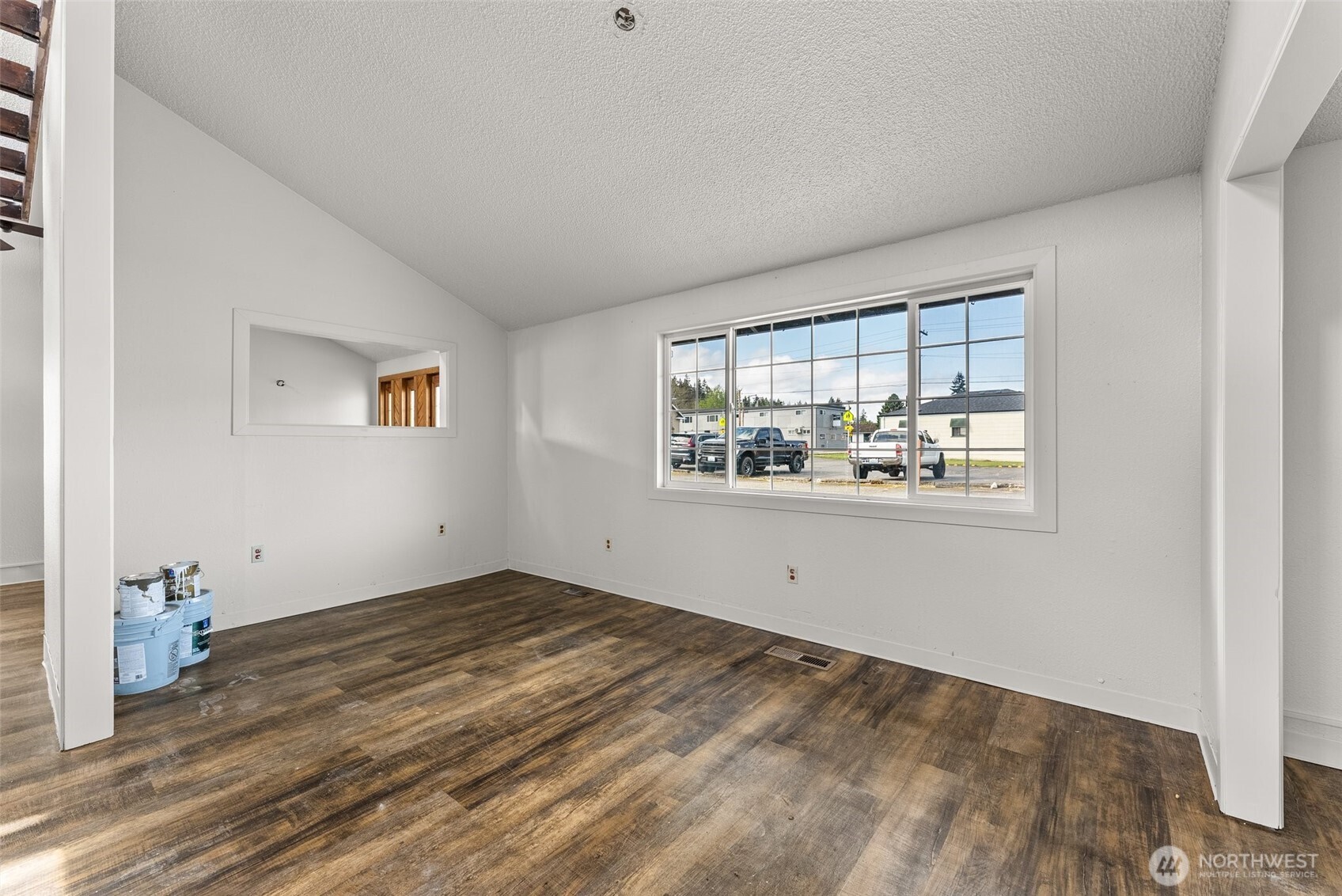 472 Sussex Avenue Property Photo 19