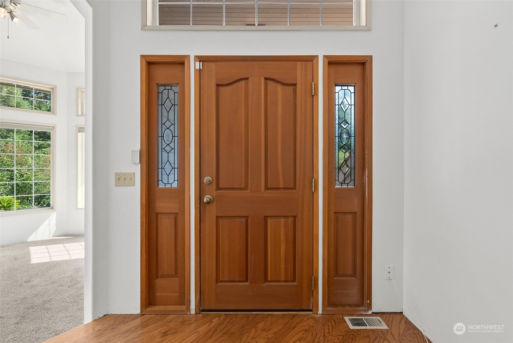 711 Baker Street Property Photo 9