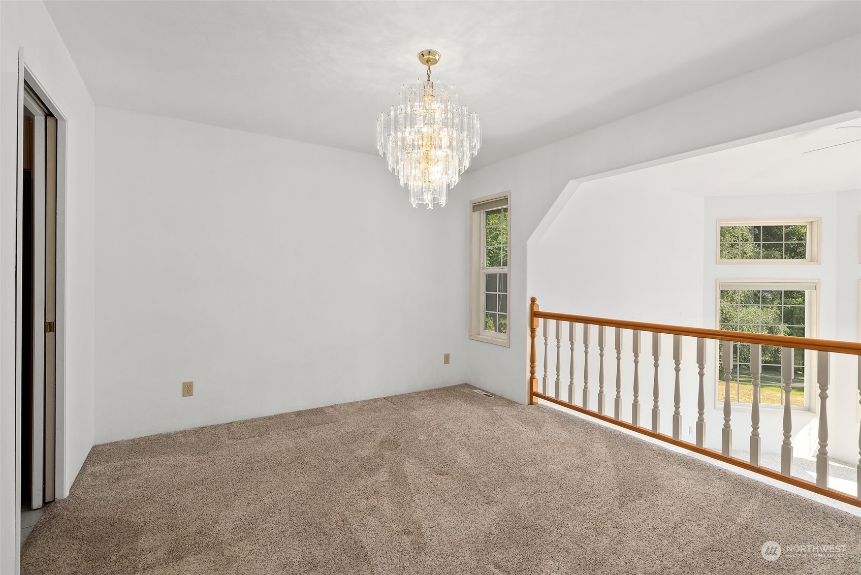 711 Baker Street Property Photo 13